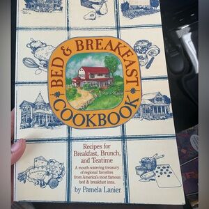 Collectible Vintage Cookbook: “Bed & Breakfast Cookbook” Pamela Lanier 1985 RARE